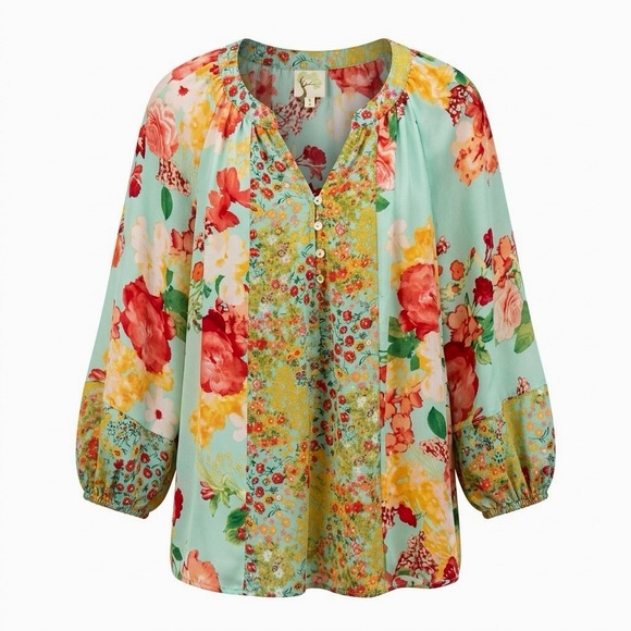 fig and flower Tops - Fig & Flower V-Neck Floral 3/4 Sleeve Top Size L Festival Boho Feminine Fairy